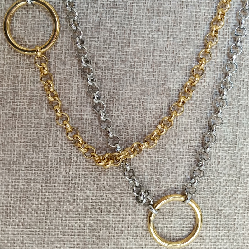 Collar de dos cadenas